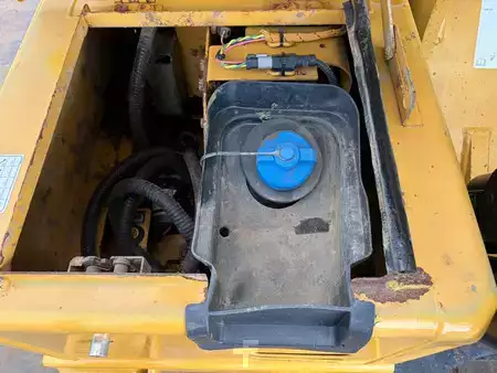 Korečková rýpadla 2017 Caterpillar 323FLN (35)