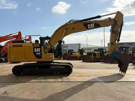 Korečková rýpadla 2017 Caterpillar 323FLN (6)