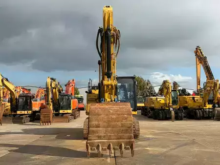 Korečková rýpadla 2017 Caterpillar 323FLN (8)