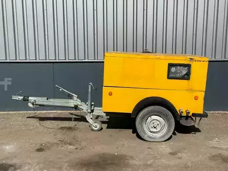 Kompressor 1992 Mannesmann-Demag SC300S-2 (1)