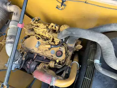 Beltegraver 2018 Caterpillar 320FL (32)
