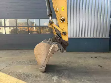 Beltegraver 2018 Caterpillar 320FL (9)