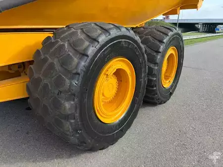 Зчленовані самоскиди 2012 Volvo A30F (11)