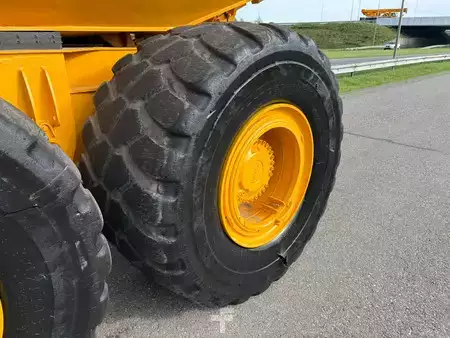 Зчленовані самоскиди 2012 Volvo A30F (12)