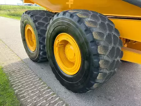 Зчленовані самоскиди 2012 Volvo A30F (14)