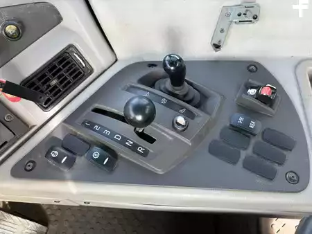 Зчленовані самоскиди 2012 Volvo A30F (22)