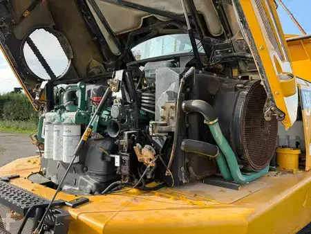 Зчленовані самоскиди 2012 Volvo A30F (27)