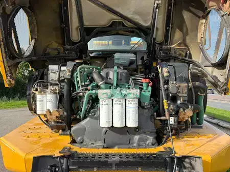 Зчленовані самоскиди 2012 Volvo A30F (28)