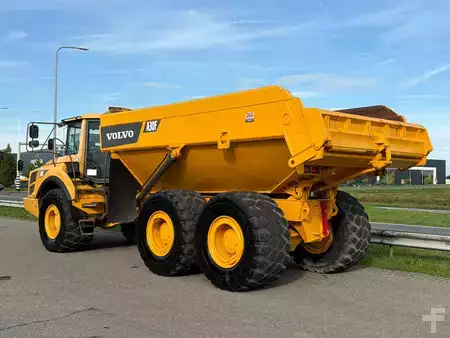 Зчленовані самоскиди 2012 Volvo A30F (3)