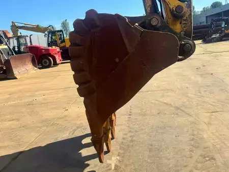 Korečková rýpadla 2021 Komatsu PC360LC-11E0 (11)
