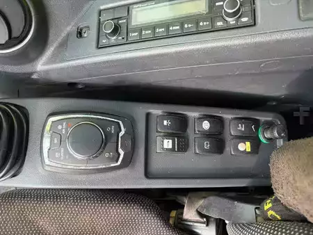 Bæltegraver 2019 Hyundai HX260L (29)