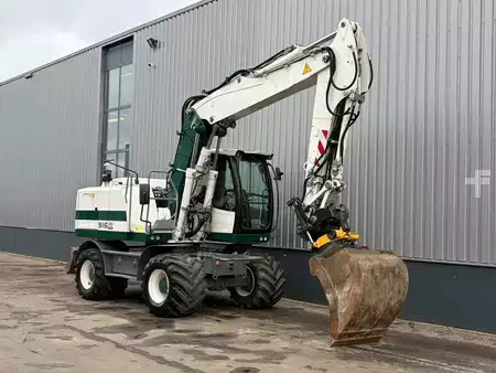 Mobilní bagry 2016 Liebherr A916 (7)