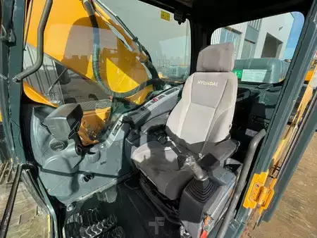 Kettenbagger 2014 Hyundai Robex 300NLC-9A (20)