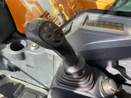 Kettenbagger 2014 Hyundai Robex 300NLC-9A (23)