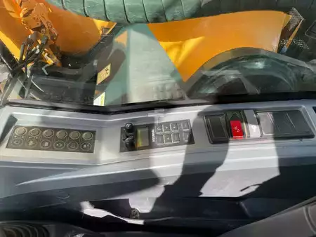 Kettenbagger 2014 Hyundai Robex 300NLC-9A (24)