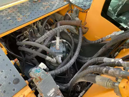 Kettenbagger 2014 Hyundai Robex 300NLC-9A (31)
