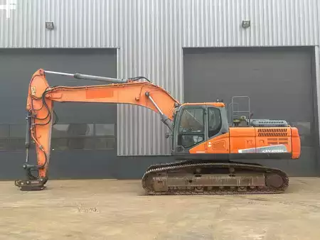 Hydraulic Excavators 2015 Doosan DX255LC-5 (1)
