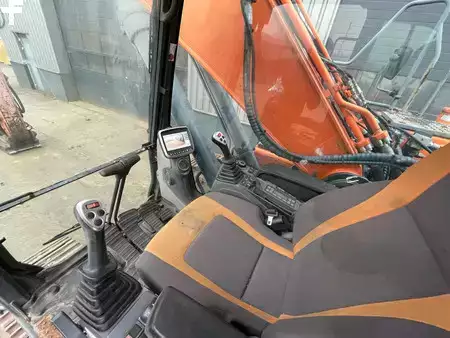Hydraulic Excavators 2015 Doosan DX255LC-5 (22)