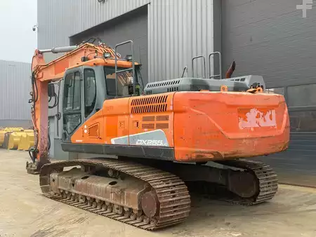 Hydraulic Excavators 2015 Doosan DX255LC-5 (3)