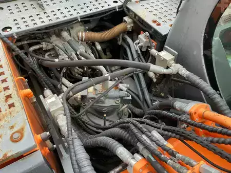 Hydraulic Excavators 2015 Doosan DX255LC-5 (33)