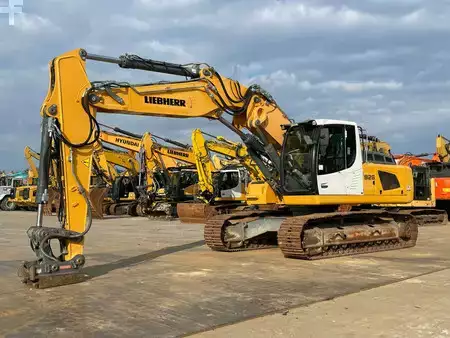Kettenbagger 2016 Liebherr R926LC (2)