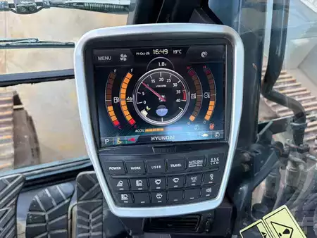 Bæltegraver 2017 Hyundai HX380L (21)