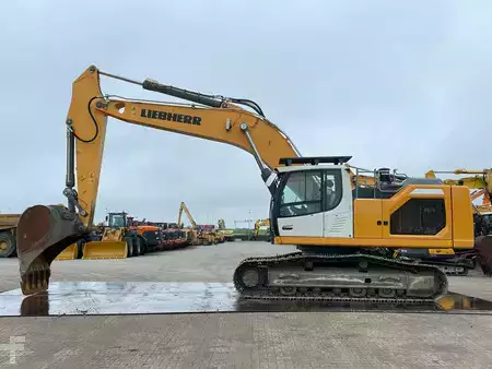 Korečková rýpadla 2021 Liebherr R934LC (1)