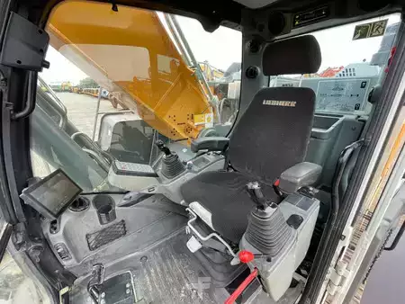 Korečková rýpadla 2021 Liebherr R934LC (20)