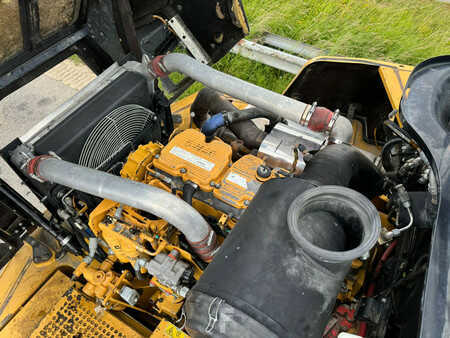 Knickgelenkte Muldenkipper/Dumper 2011 Caterpillar 740B (20)