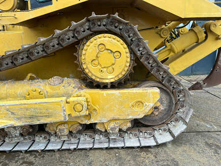 Telaketjupuskutraktorit 2001 Caterpillar D8R - Single shank ripper (11)