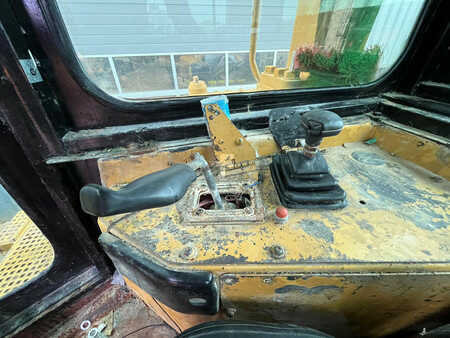 Telaketjupuskutraktorit 2001 Caterpillar D8R - Single shank ripper (17)