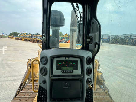 Telaketjupuskutraktorit 2017 Caterpillar D8R (17)