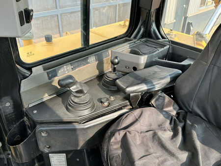 Telaketjupuskutraktorit 2018 Caterpillar D8R (20)