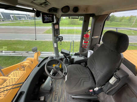 Radlader 2015 Liebherr L580 (22)
