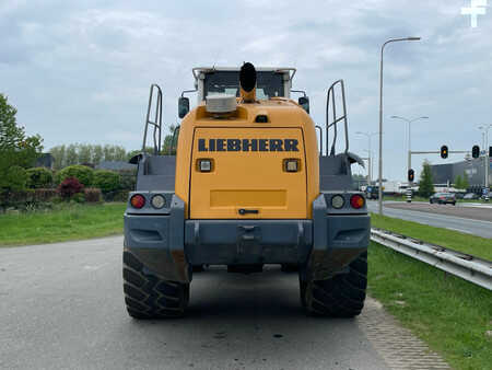 Kolové nakladače 2015 Liebherr L580 (4)