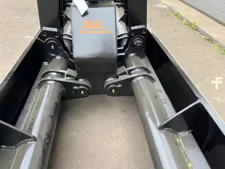 Escavatori cingolati 2011 SBL  (6)