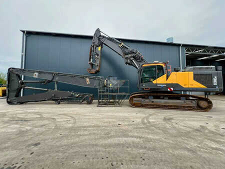 Hydraulic Excavators 2016 Volvo EC380E HR UHD (1)