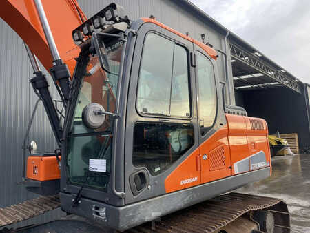 Doosan DX180LC-5