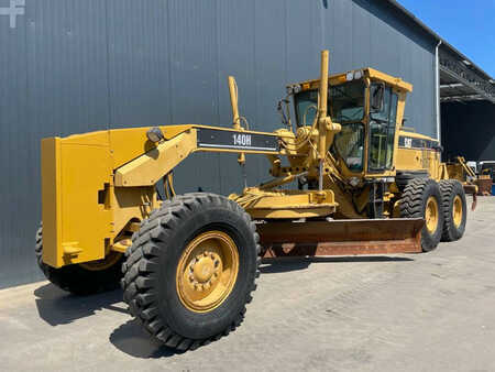 Grader 2003 Caterpillar 140H (1)