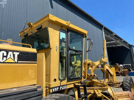 Grejdry 2003 Caterpillar 140H (10)