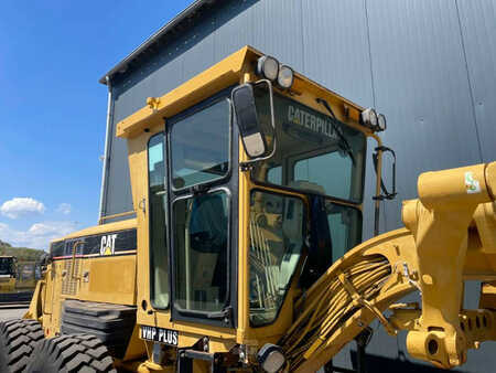 Grader 2003 Caterpillar 140H (9)