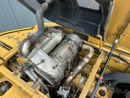 Caterpillar 325F LCR