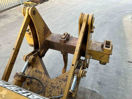 Escavadoras 1996 Caterpillar D7H (12)