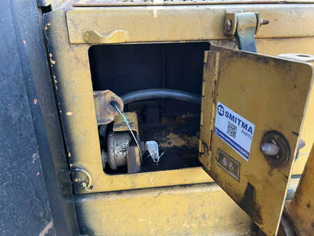 Escavadoras 1996 Caterpillar D7H (15)