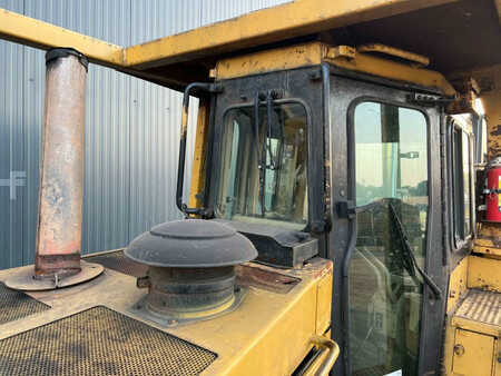 Escavadoras 1996 Caterpillar D7H (17)