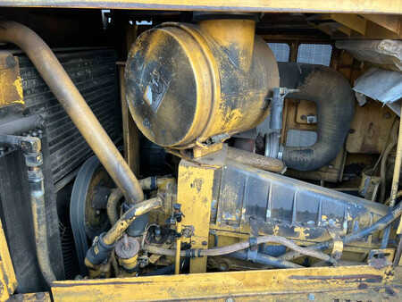 Escavadoras 1996 Caterpillar D7H (40)