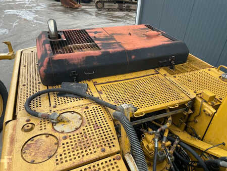 Beltegraver 1992 Caterpillar 325LN (12)