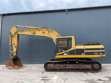 Beltegraver 1992 Caterpillar 325LN (31)