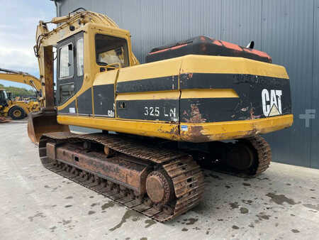 Beltegraver 1992 Caterpillar 325LN (32)