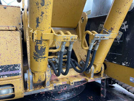 Beltegraver 1992 Caterpillar 325LN (34)